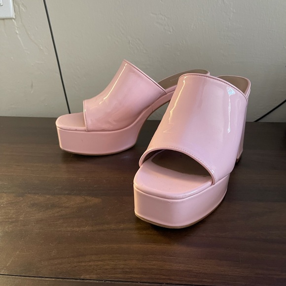 Pink Abound platform heels - Picture 2 of 4